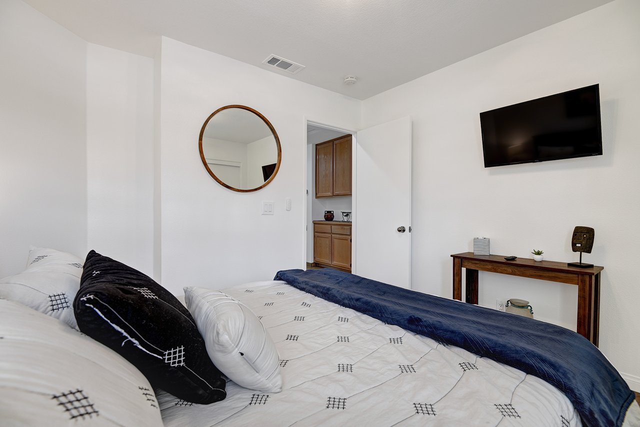 GUEST BEDROOM OVER BED