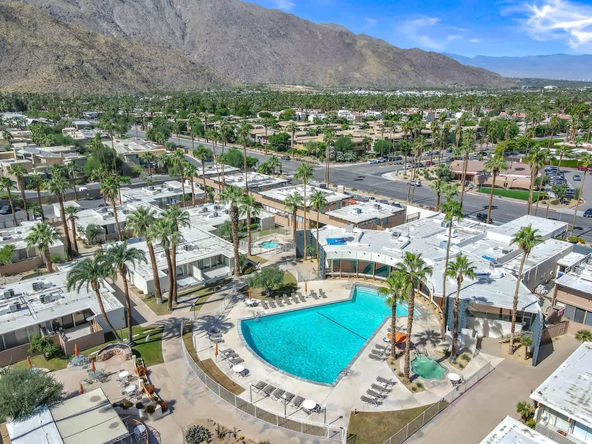 Luminous Ocotillo Bungalow - Ocotillo Lodge