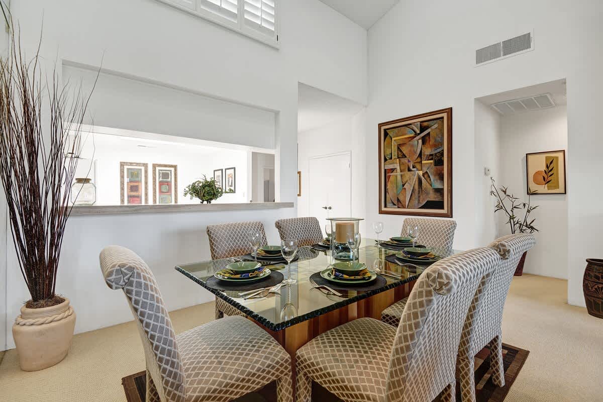 DINING SPACE CONTINUED.jpg mls