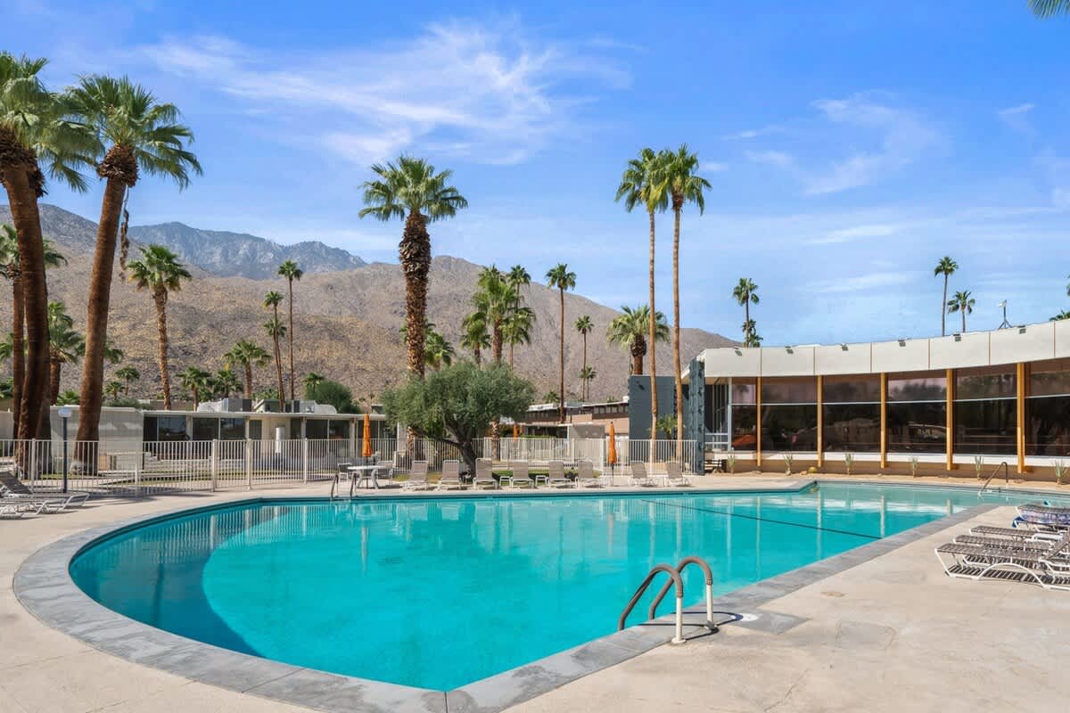 Luminous Ocotillo Bungalow - Ocotillo Lodge