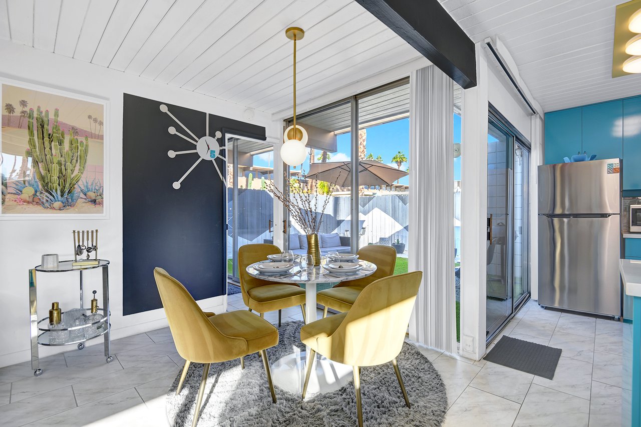 Ocotillo Art Bungalow - Meredith Lodging