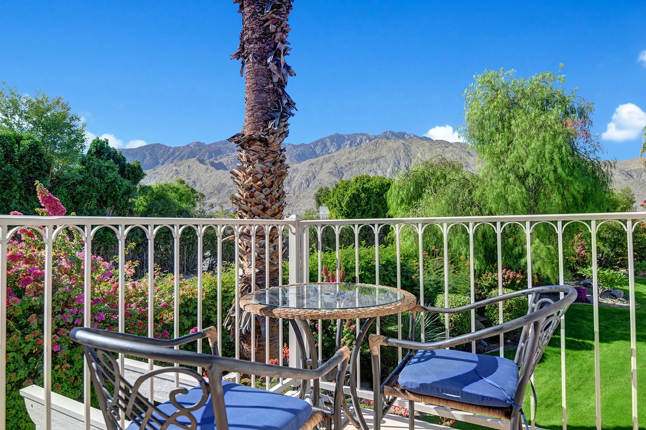 Mascarpones Mojo Dojo - Alice Lodging