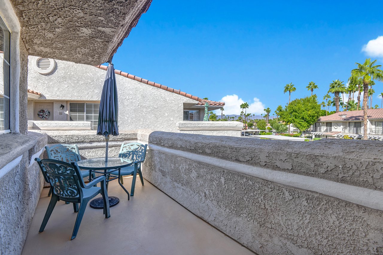 Mascarpones Mojo Dojo - Alice Lodging