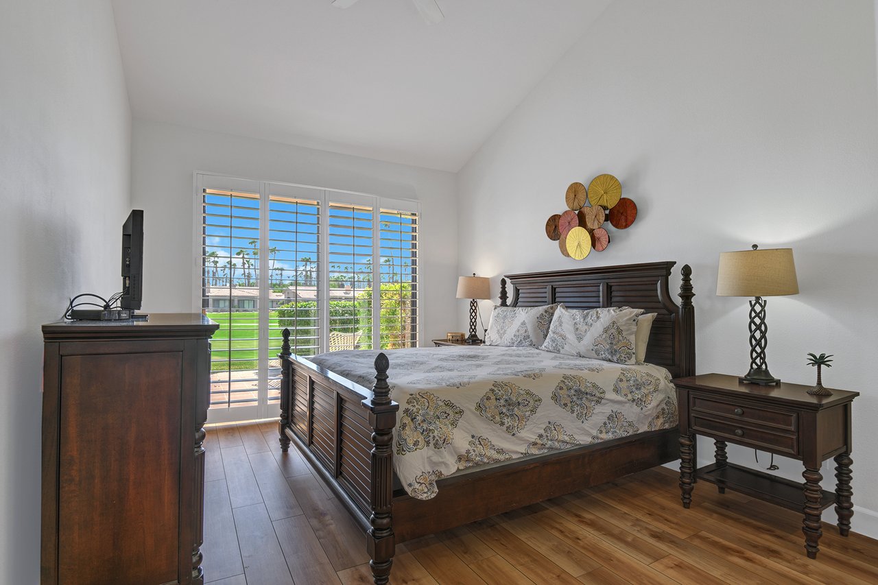 MAIN BEDROOM.jpg mls