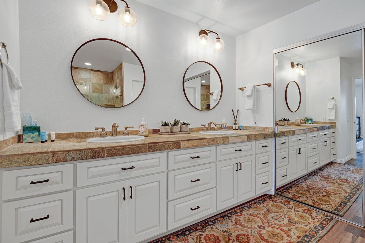 PRIMARY BATHROOM CONTINUED.jpg mls