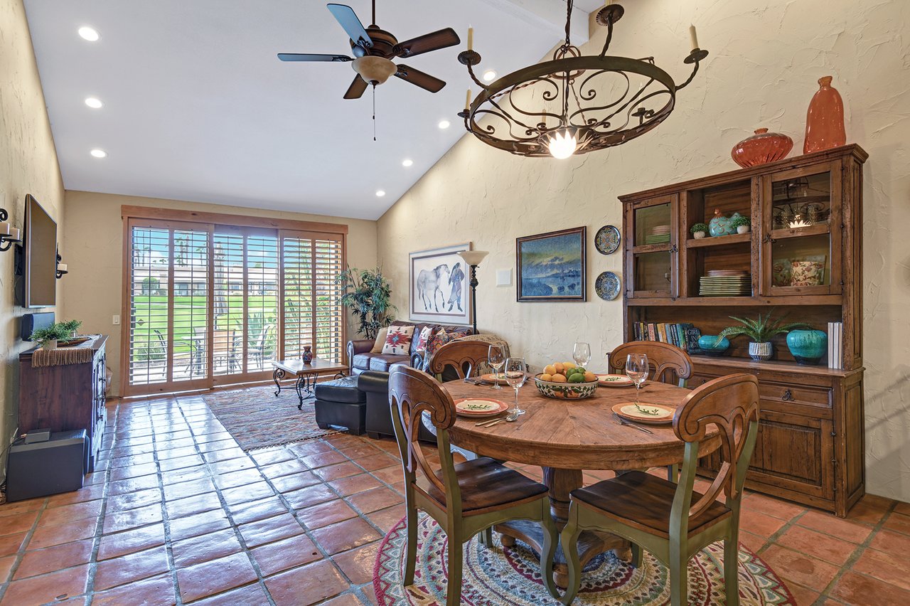 DINING TABLETO LIVING SPACE