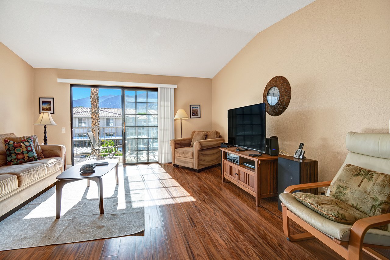 LIVING SPACE.jpg mls