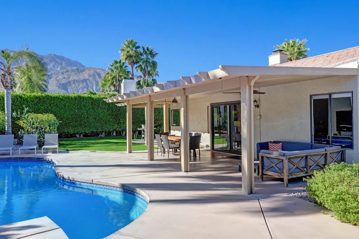 Hacienda Alondra- Meredith Lodging