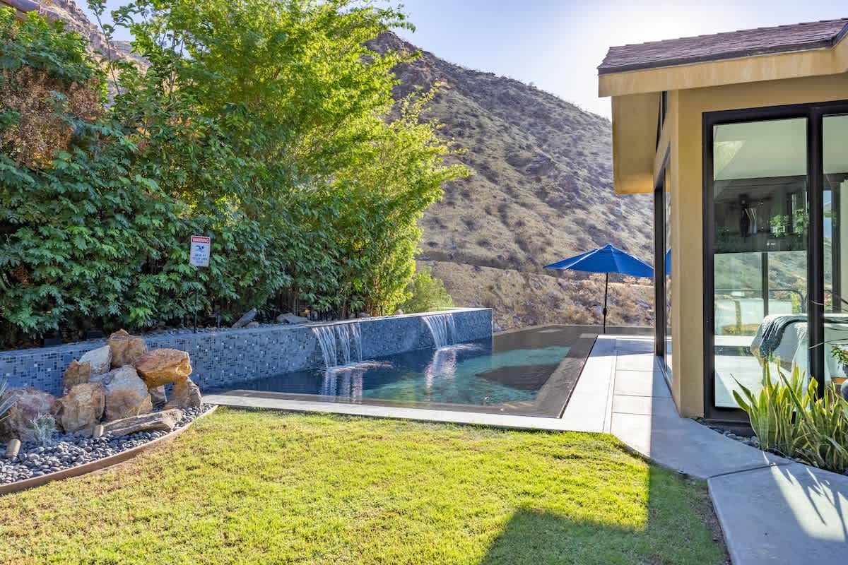 Desert Dream-  Alice Lodging