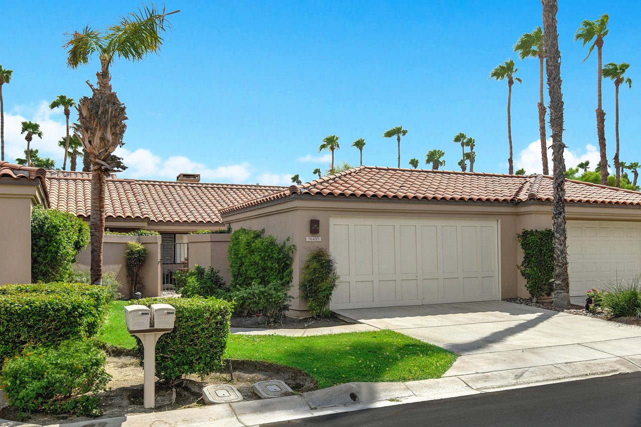 FRONT OF HOME.jpg mls