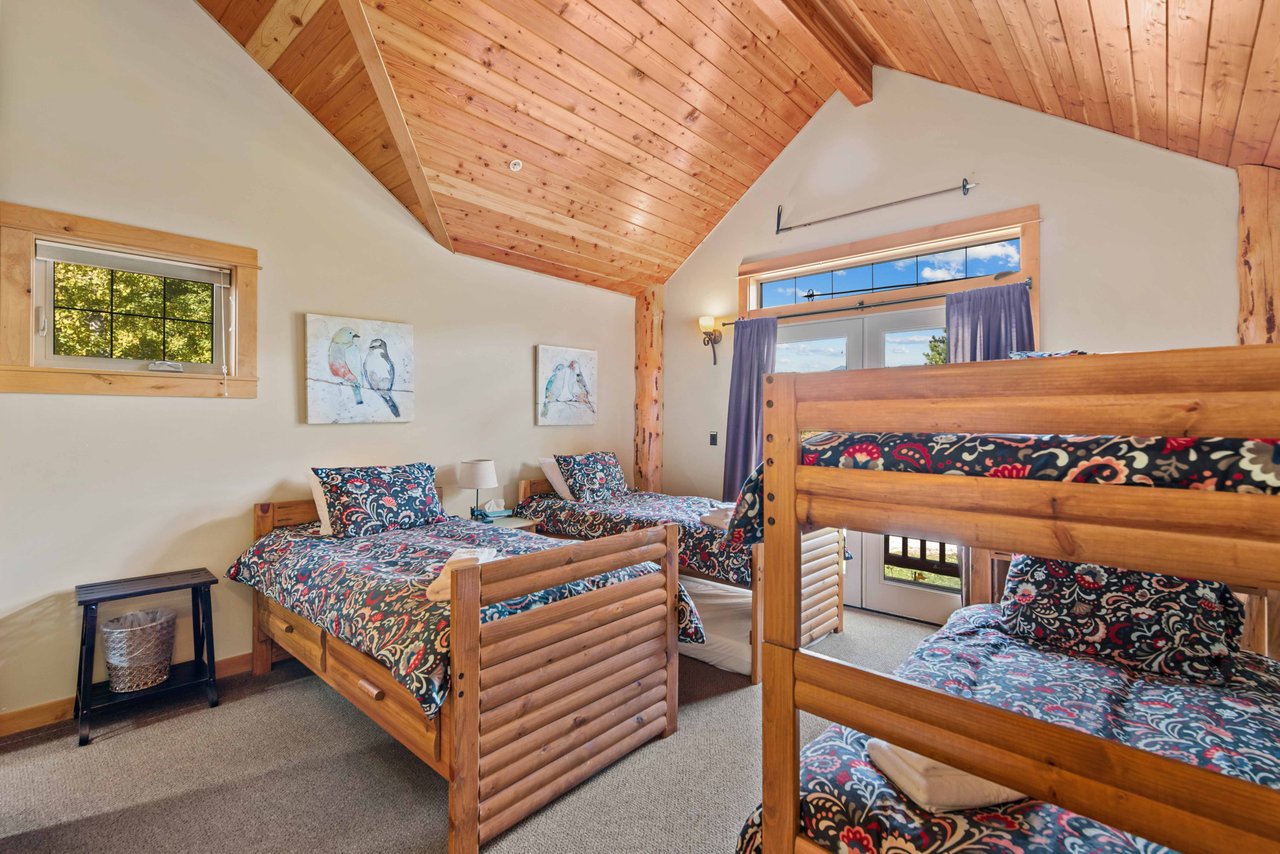 Twin Beds and Bunk Beds