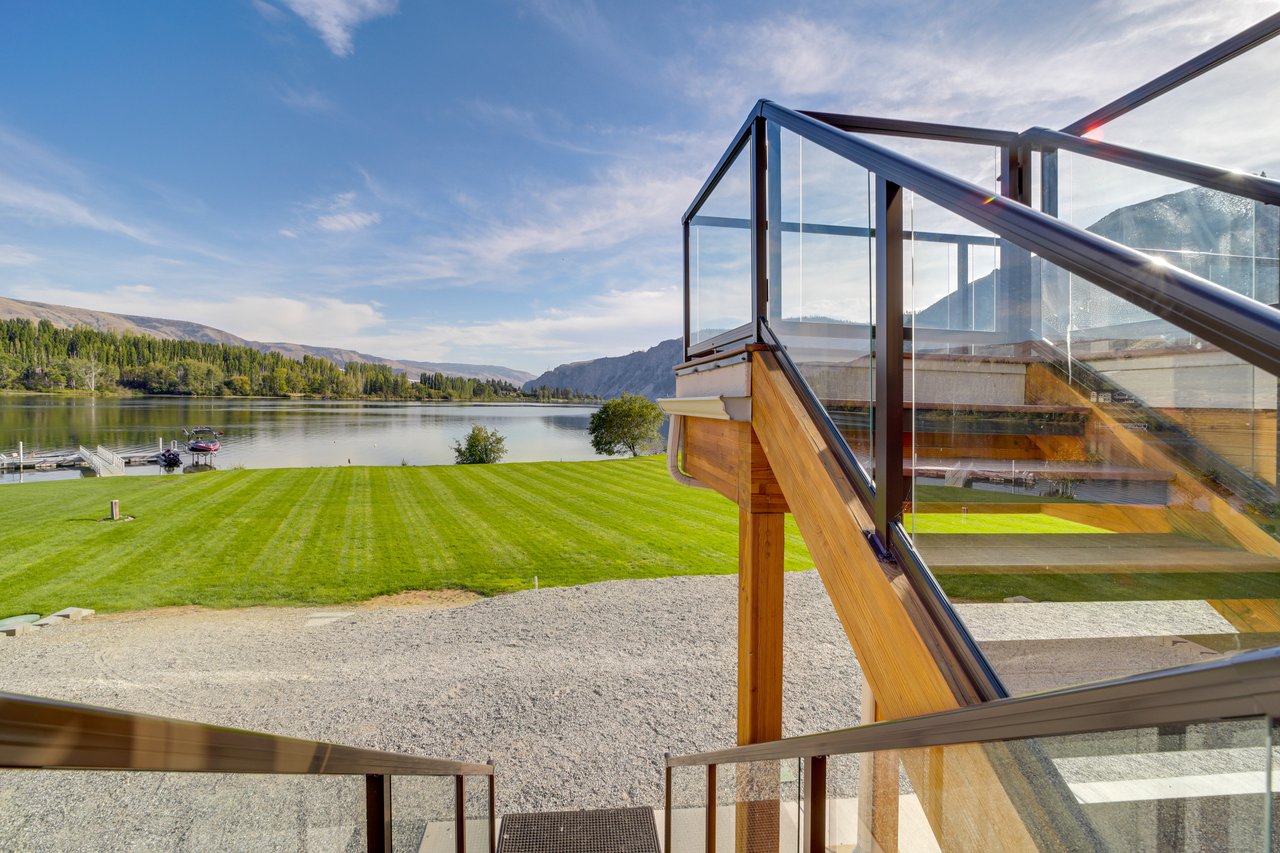 All rooms, upstairs can access the upper deck