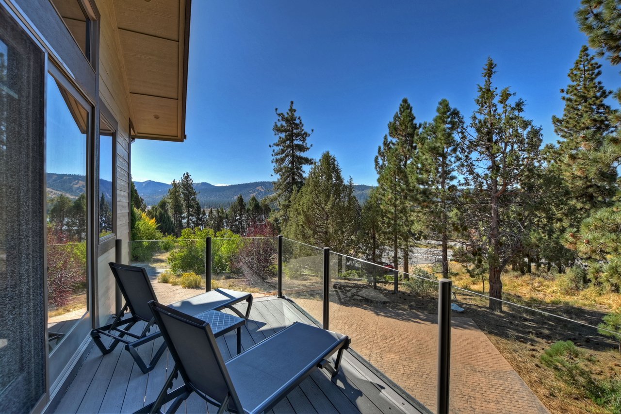 Guest Bedroom Balcony