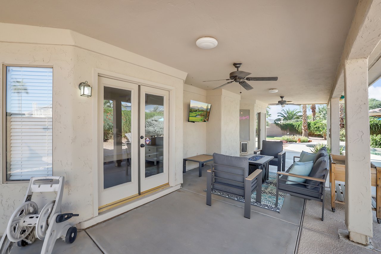 Outside seating area with Fire Pit