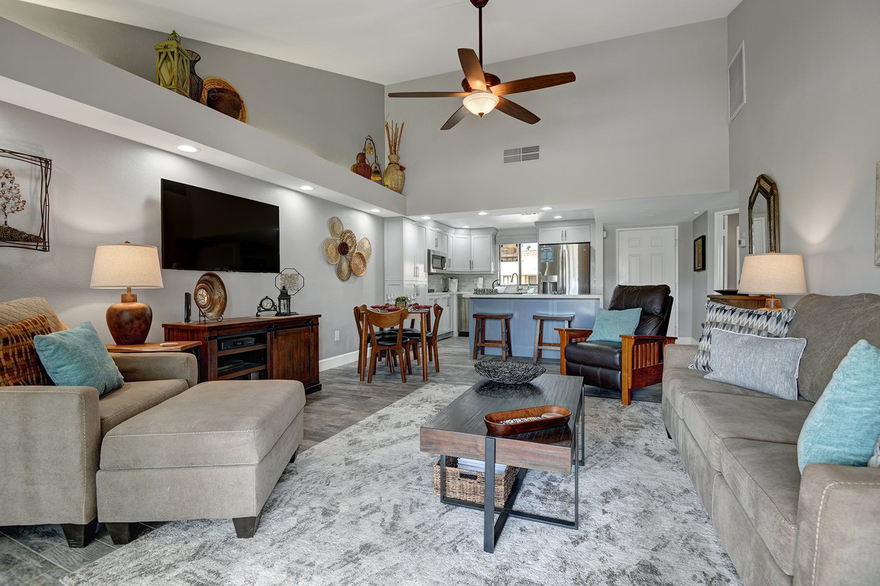 LIVING SPACE REVERSE