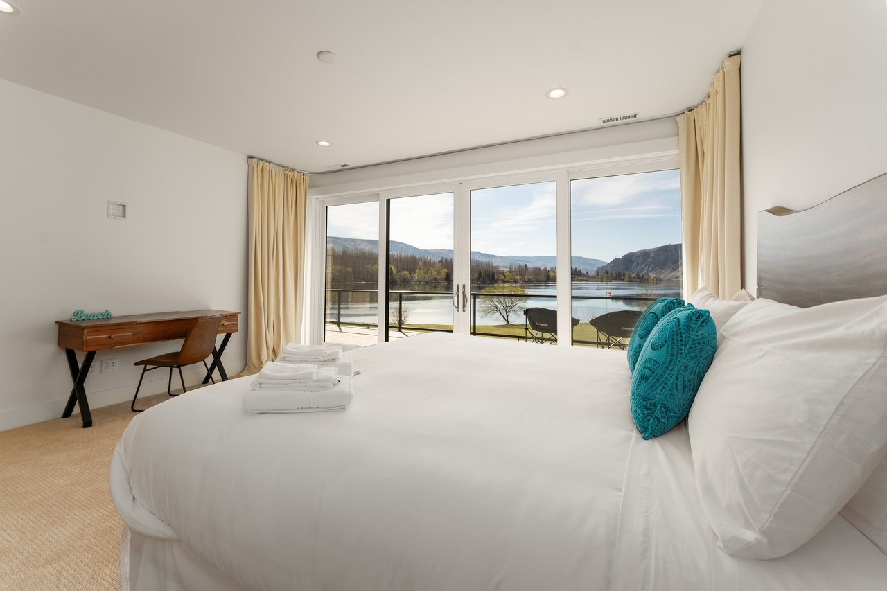 Upstairs - Bedroom #4 King Bed