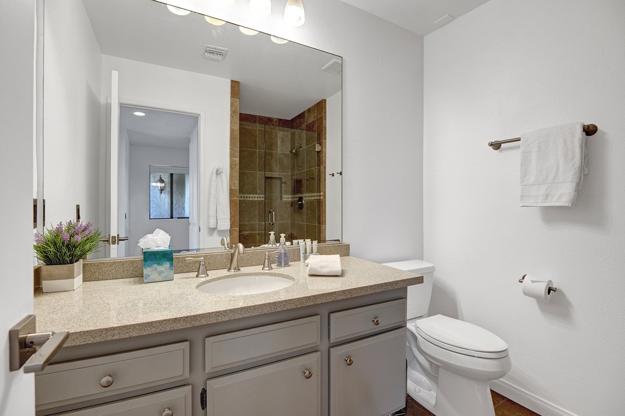 Hacienda Alondra- Meredith Lodging