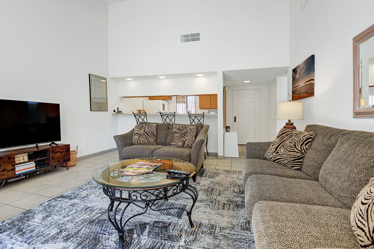 LIVING SPACE REVERSE