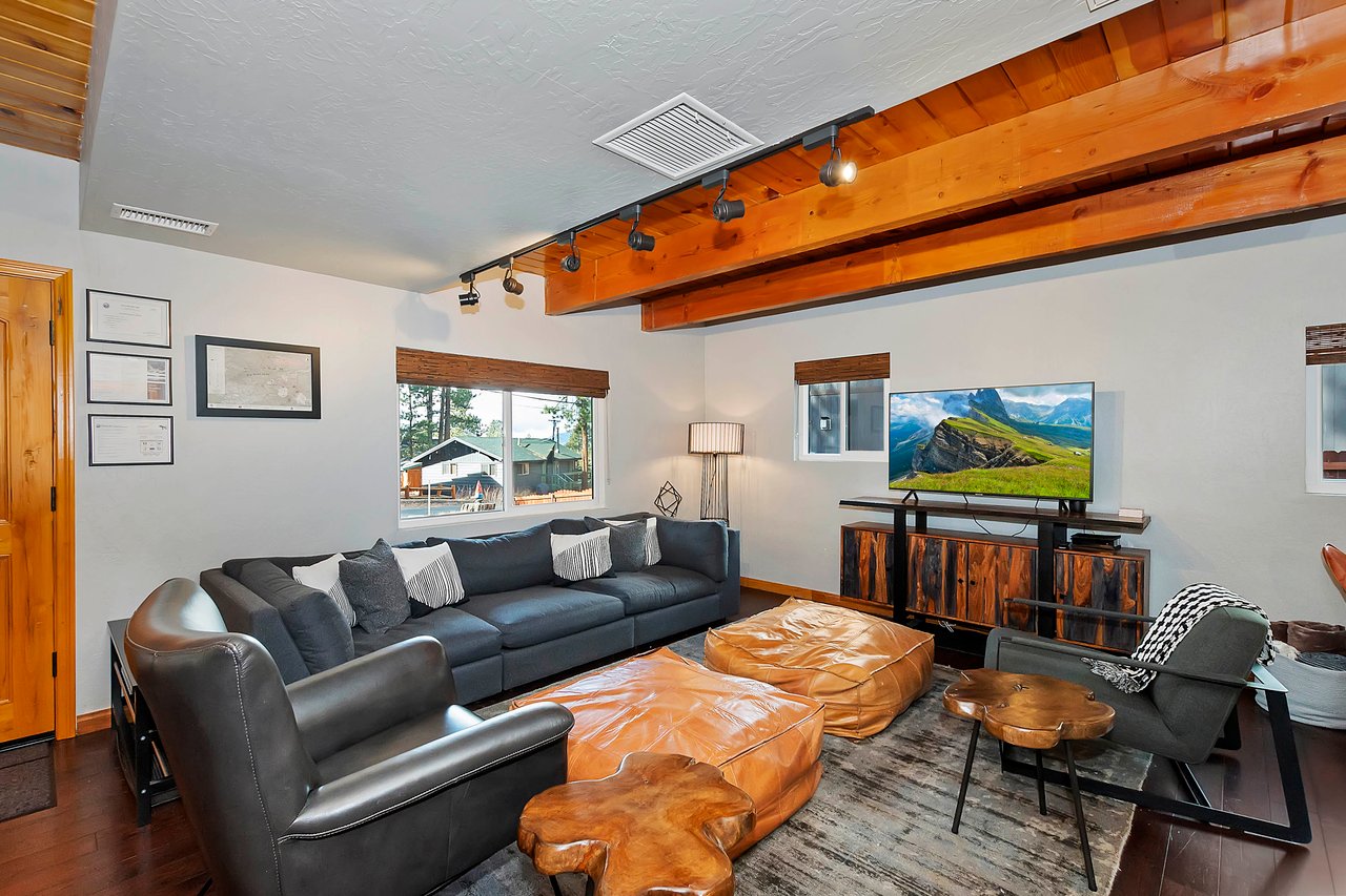 Living Room Sitting Area 2