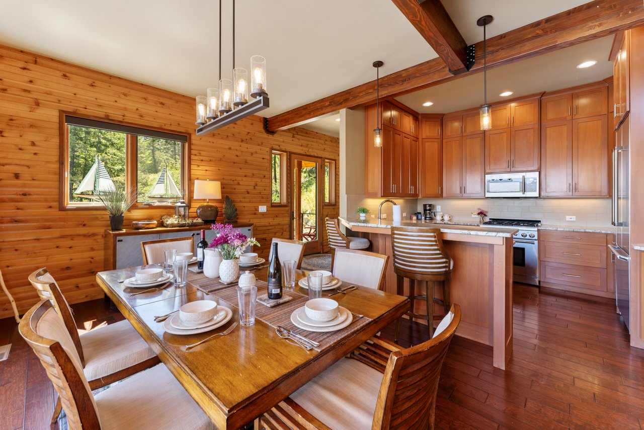 Kitchen & Dining Area with cutlery