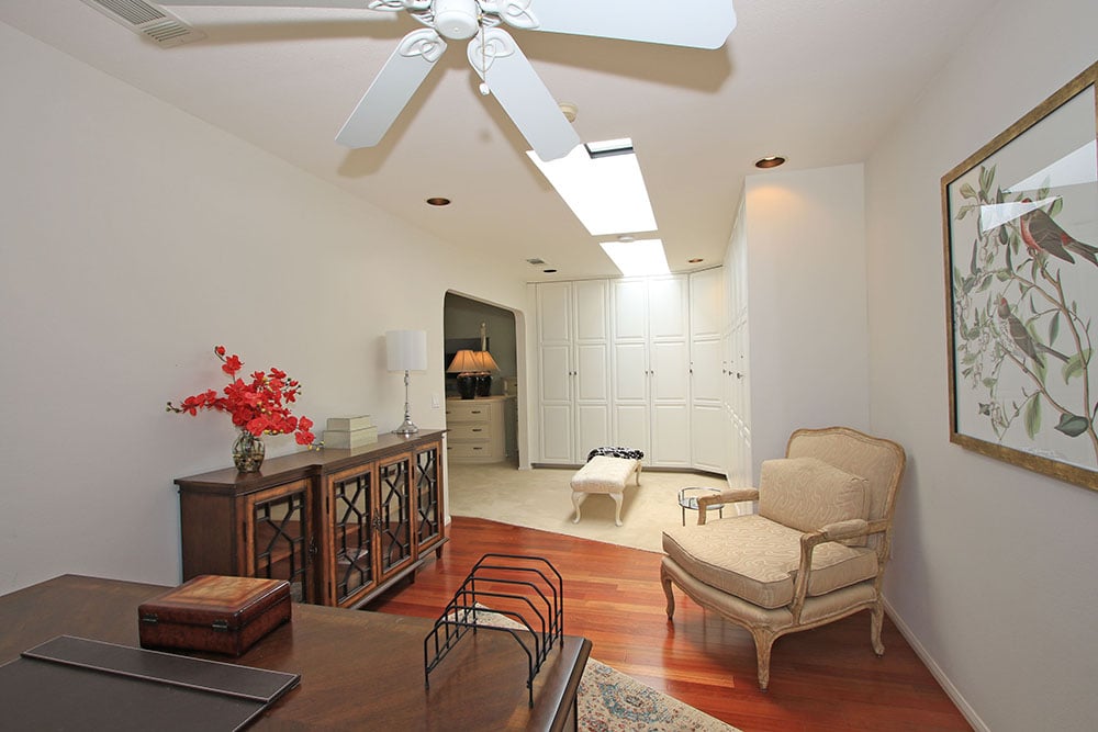 Seating/ Office Space