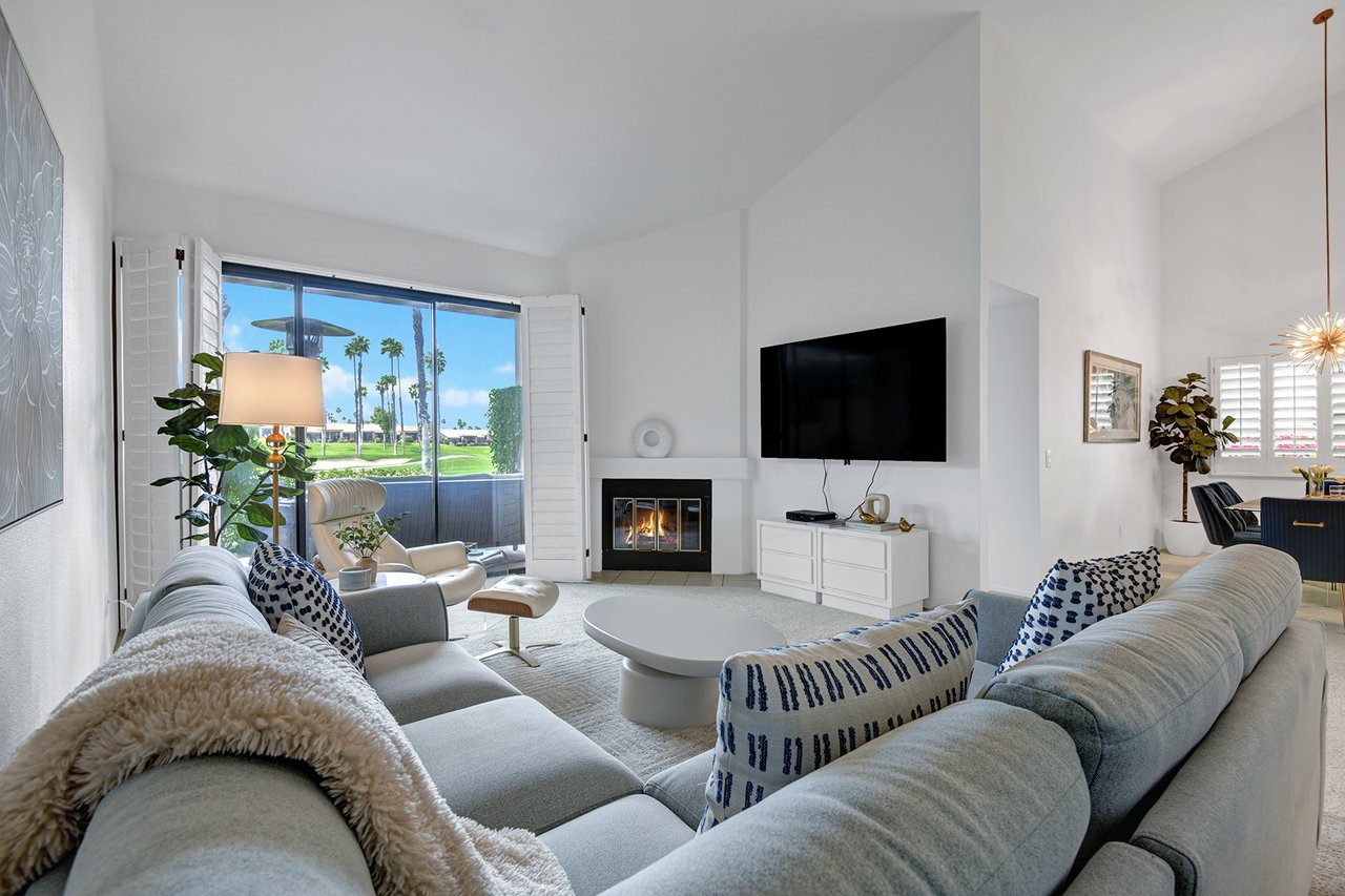 V3947- Greens and Dreams