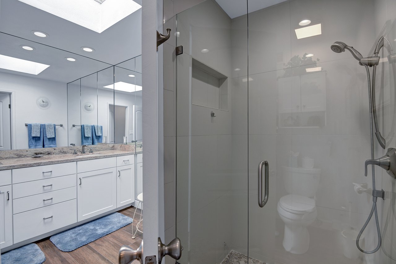 PRIMARY SHOWER.jpg mls