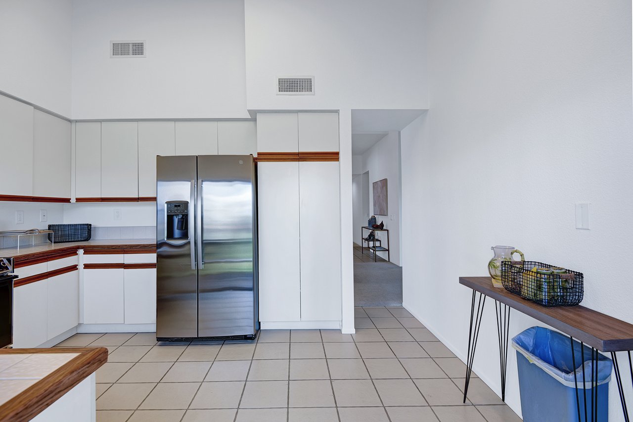 V3947- Greens and Dreams