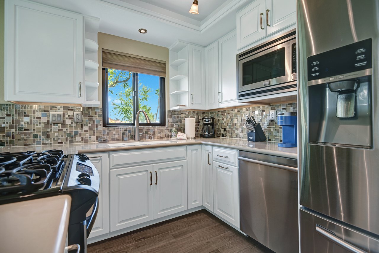 KITCHEN TIGHT.jpg mls