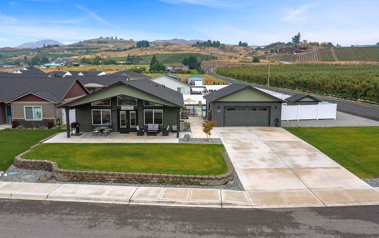 House and Garage View