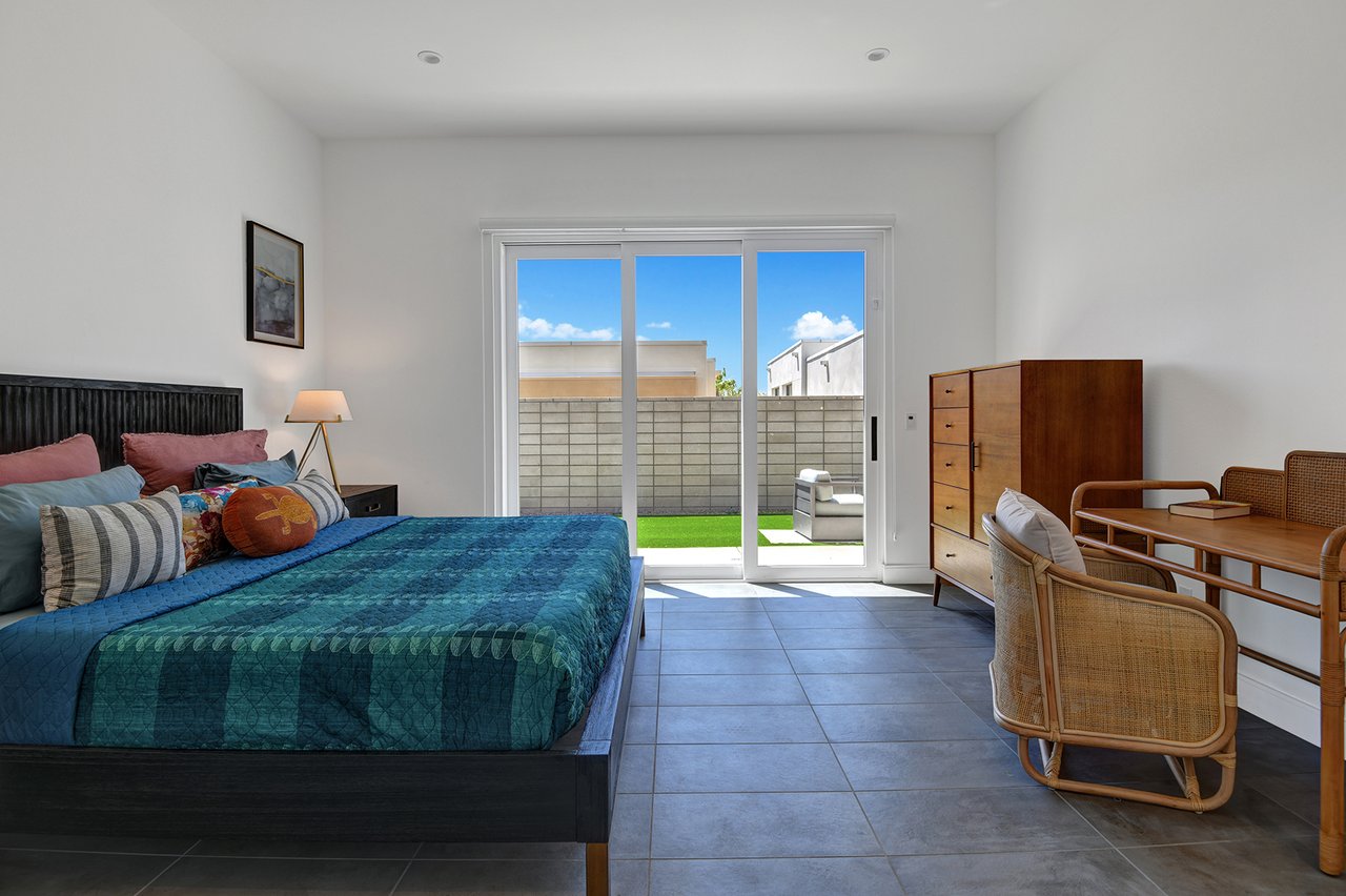 MAIN BEDROOM CONTINUED