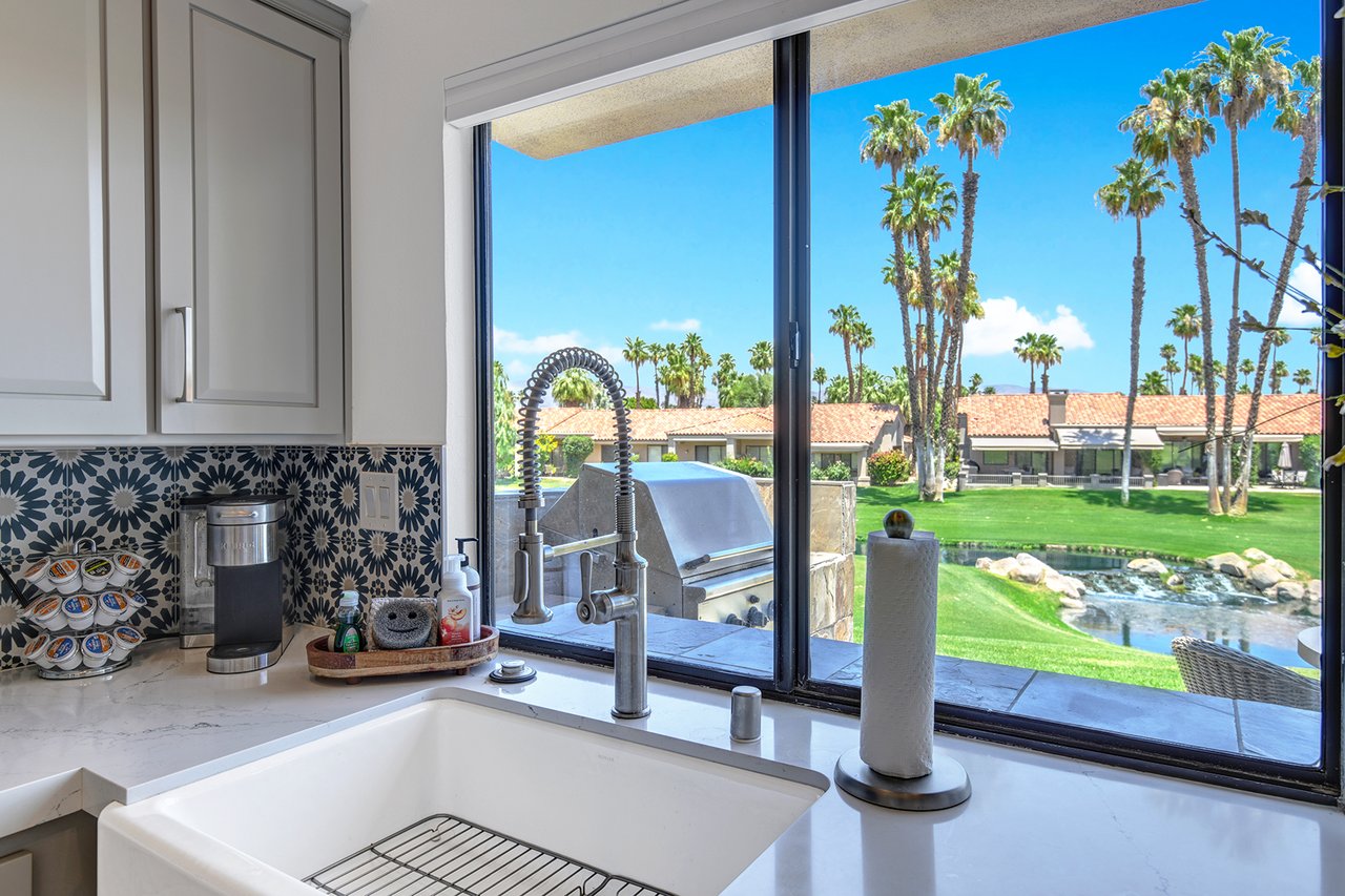 KITCHEN VIEW.jpg mls