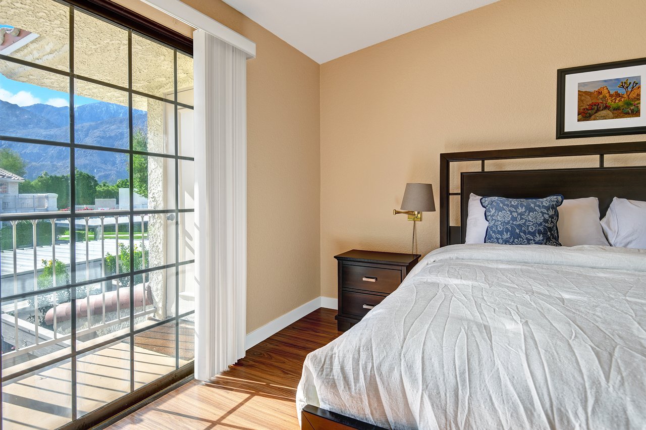 MAIN BEDROOM VIEW.jpg mls