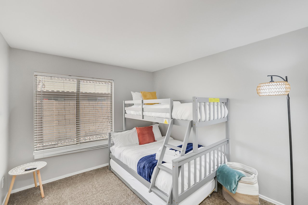 Twin over full with pull-out trundle