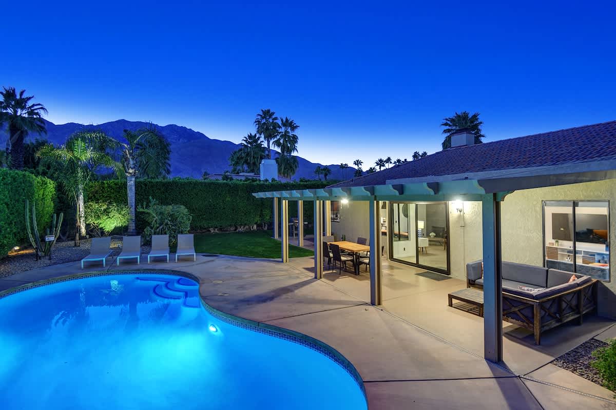 Hacienda Alondra- Meredith Lodging