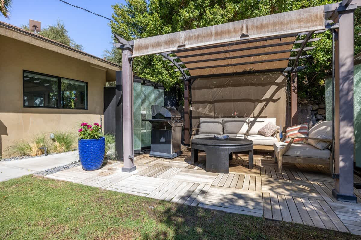 Desert Dream-  Alice Lodging