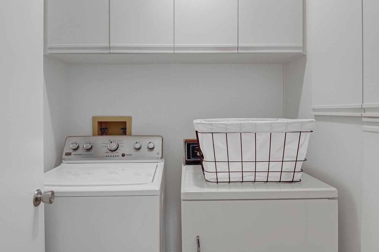 V3947- Greens and Dreams