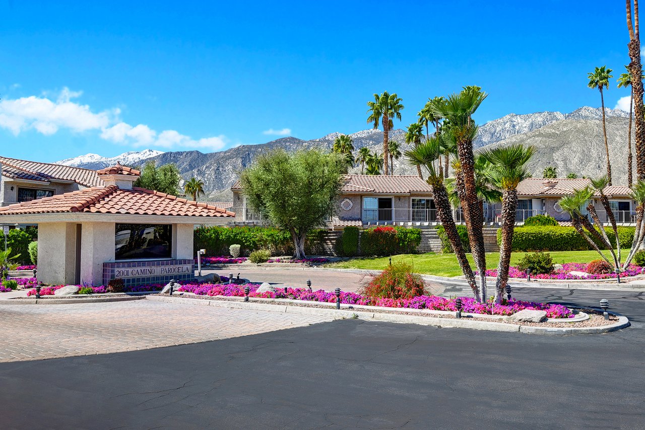 GATED COMMUNITY.jpg mls