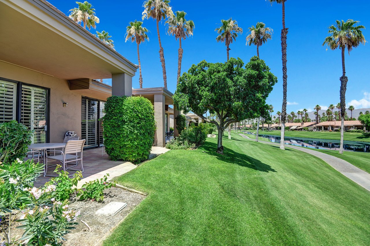 BACK OF HOME TO LAKE.jpg mls