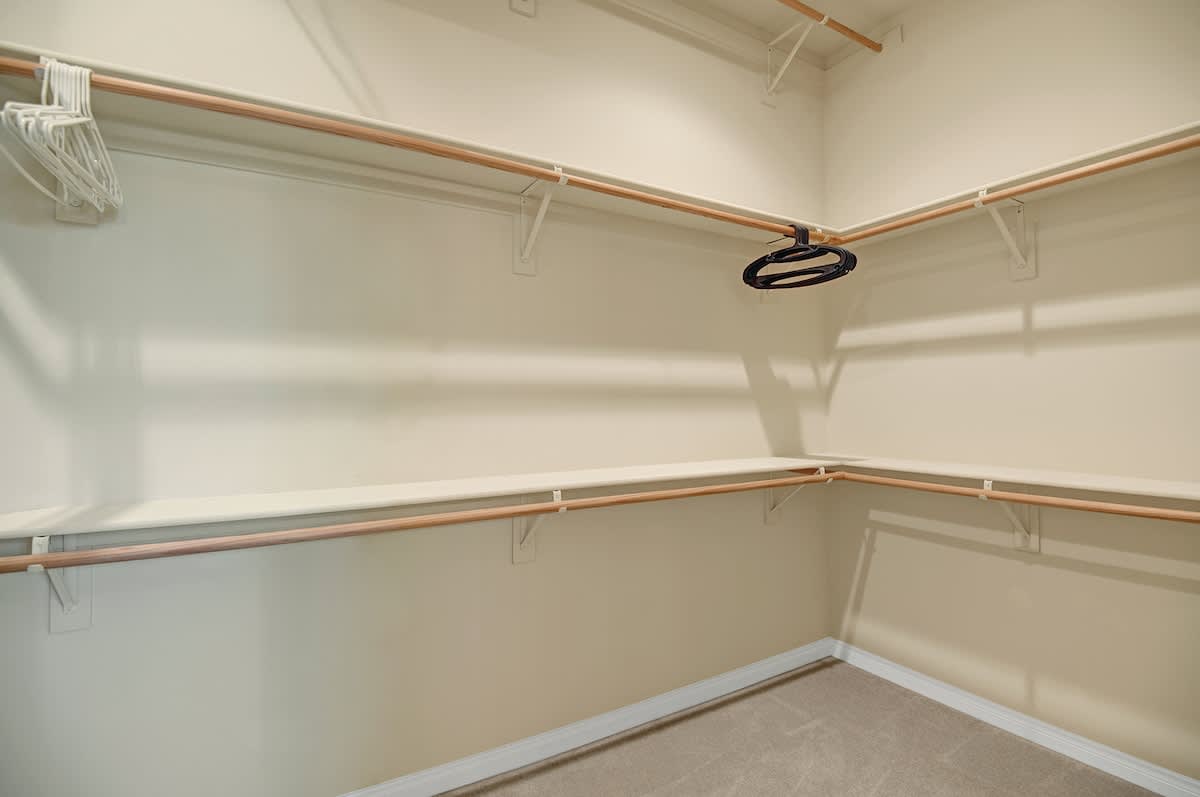 MAIN BEDROOM WALK IN