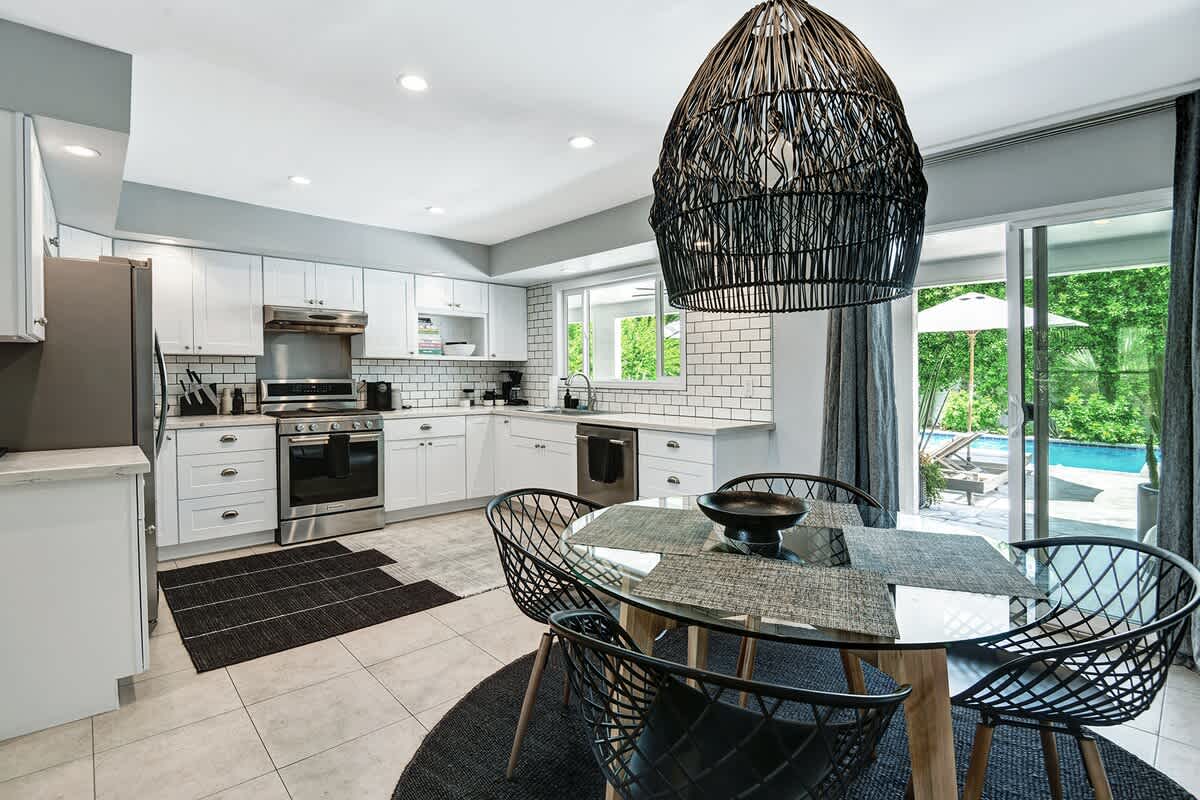 KITCHEN TABLE TO KITCHEN REVERSE