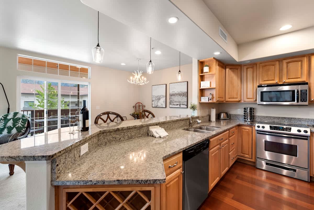 Stainless Steel Appliances, and Granite Counters