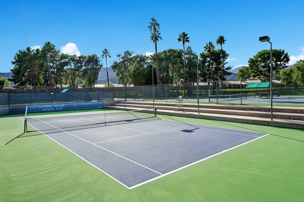 COMMUNITY TENNIS COURTS