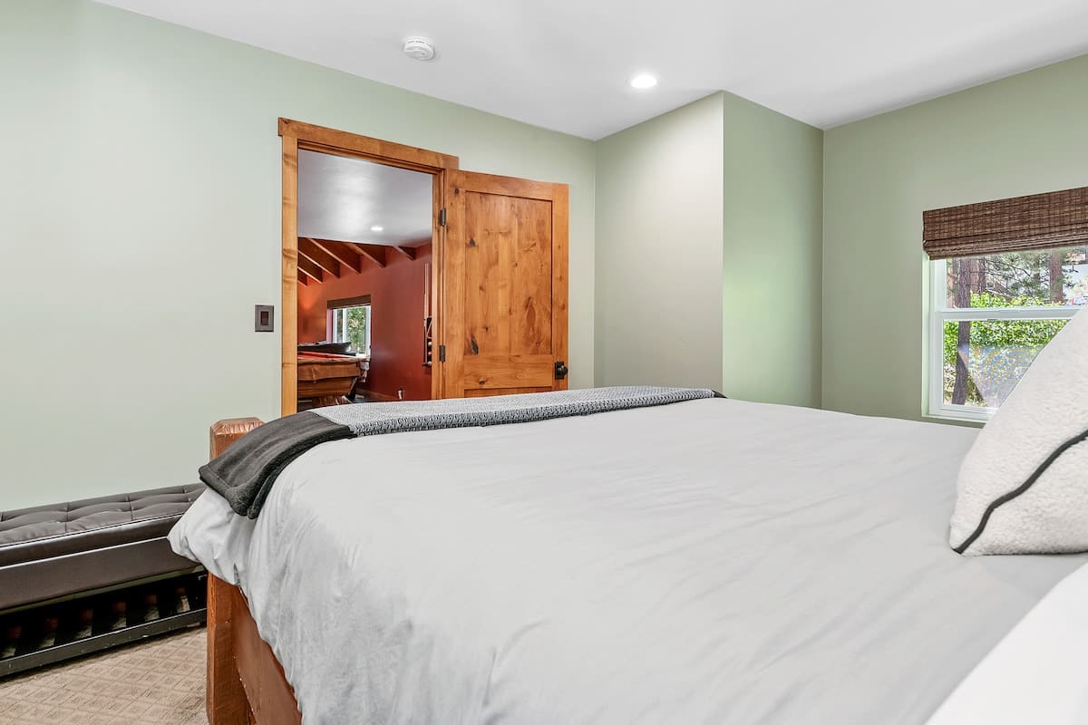 Rustic Ridge Manor-136