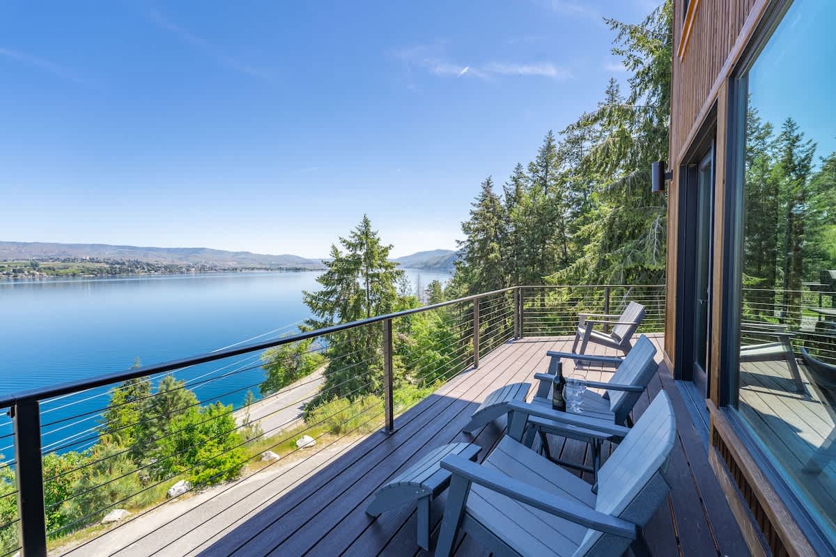 Wrap around Deck with Trex Decking