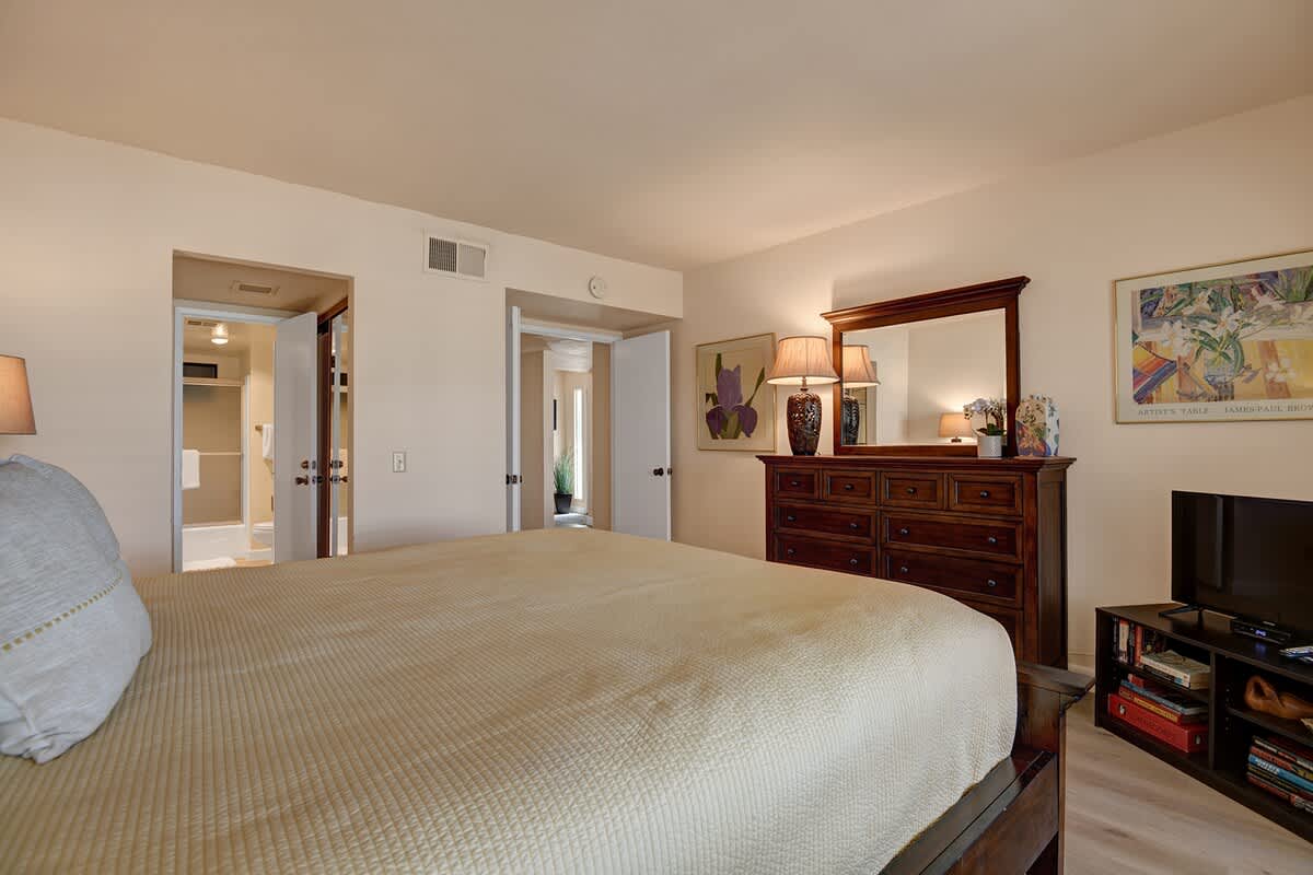 GUEST BEDROOM REVERSE