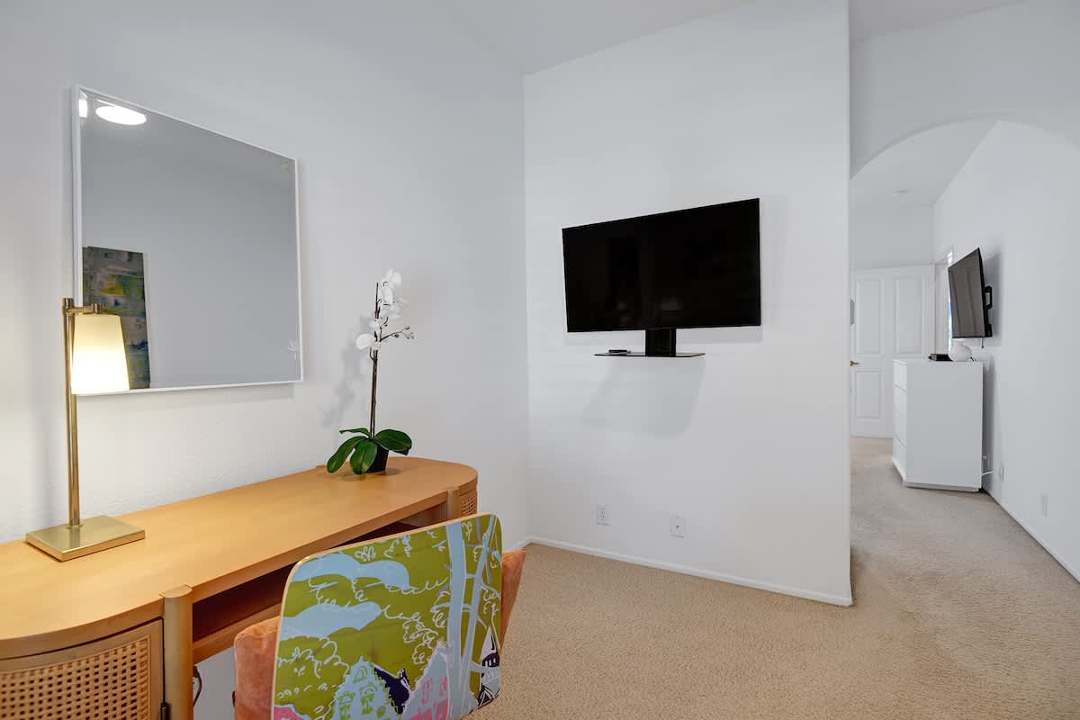 BEDROOM 1 OFFICE SPACE REVERSE