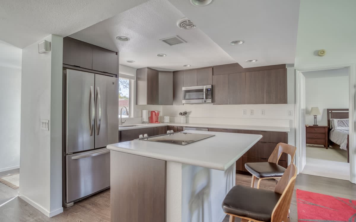 Breakfast Table with high chairs
