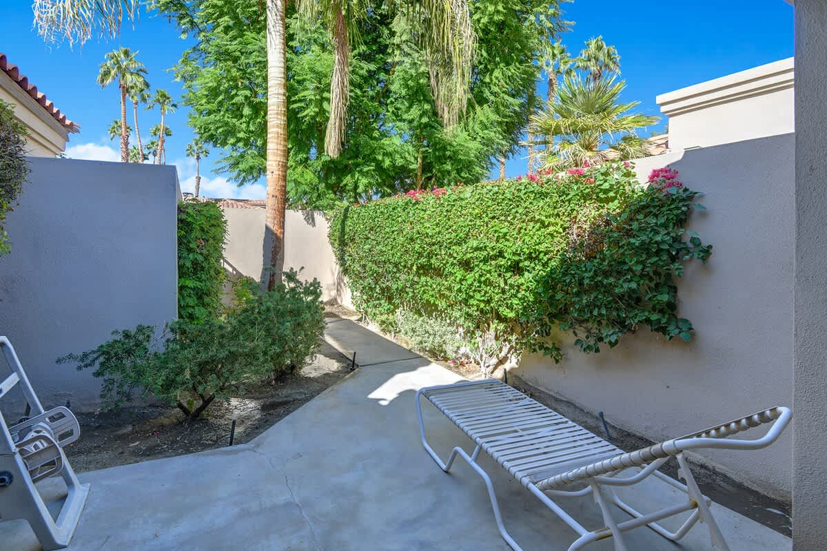 PRIMARY BEDROOM PATIO.jpg mls