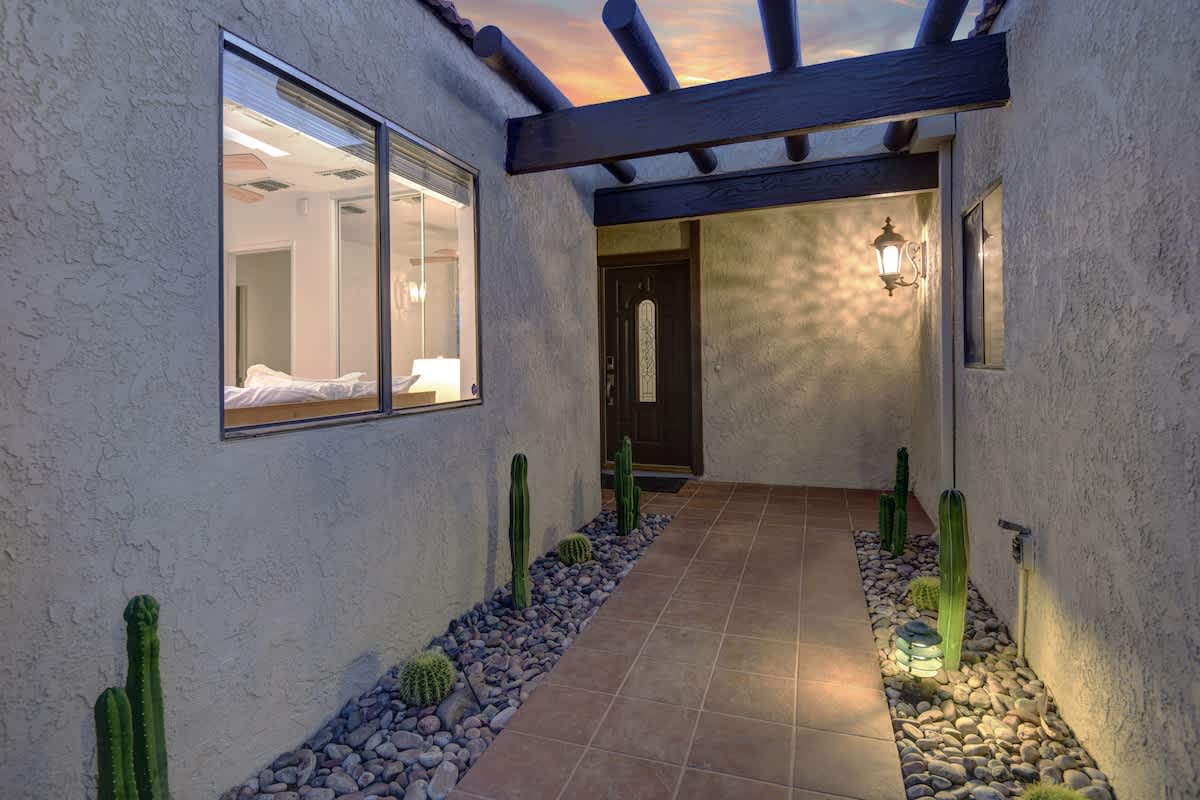 Hacienda Alondra- Meredith Lodging